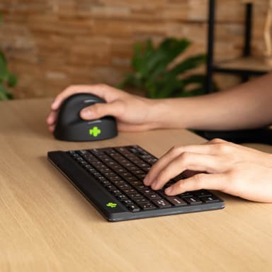 R-Go Tools Ergonomic keyboard R-Go Compact Break, compact keyboard with break software, QWERTY (UK), Bluetooth, black view 9