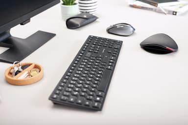 CHERRY KW 9100 SLIM keyboard Universal RF Wireless + Bluetooth Black view 9