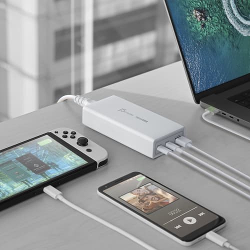 j5create JUP37185W 185W GaN PD 3.1 USB-C® 3-Port Charger-UK, Black