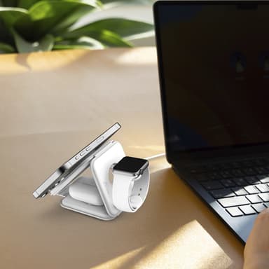 j5create Qi2 3-in-1 Magnetic Travel Wireless Charging Station view 9