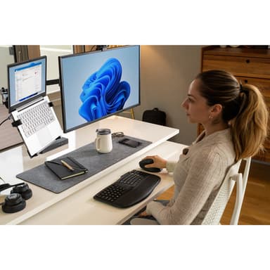 Kensington Universal Laptop Holder for Monitor Arms view 17