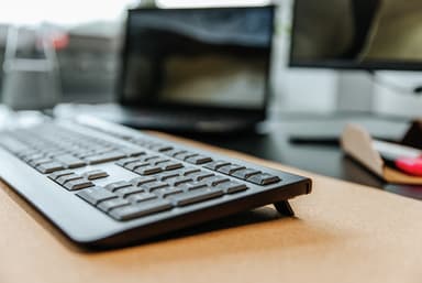 CHERRY KW 3000 keyboard Universal RF Wireless AZERTY French Black view 3