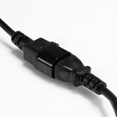 Lindy 0.5m IEC Extension Cable, Black view 5