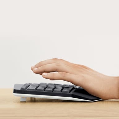 Logitech MK850 Performance view 5