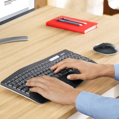Logitech MK850 Performance view 8