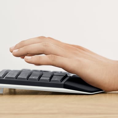 Logitech MK850 Performance view 15