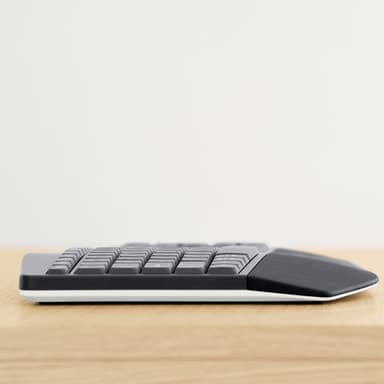 Logitech MK850 Performance view 11
