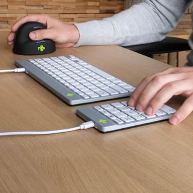R-Go Tools Numeric keypad R-Go Numpad Break, ergonomic numeric keypad with break software, wired, white view 3