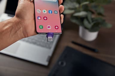 Kingston Technology DataTraveler 64GB microDuo 3C 200MB/s dual USB-A + USB-C view 8