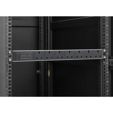 Intellinet 19" 1U PDU 7-way UK, Surge Protection, Rackmount, Power Distribution Unit, UK 3-pin outlets, 3m power cord, output view 8