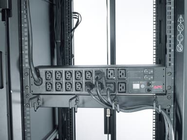 APC AP7822B power distribution unit (PDU) 16 AC outlet(s) 2U Black view 4