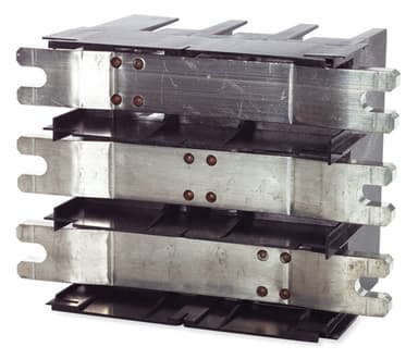 APC Adaptor for T5 Type Circuit Breaker, 3 Pole view 3