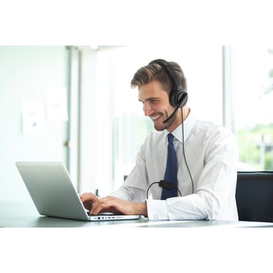 Kensington H1000 USB-C On-Ear Headset view 3