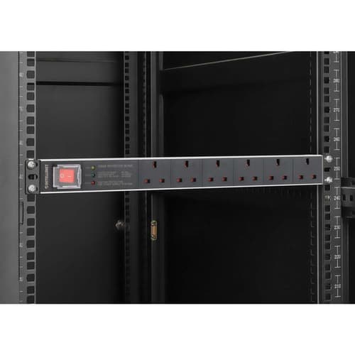 Intellinet 19" 1U PDU 6-way UK, With switch and Surge Protection, Rackmount, Power Distribution Unit, UK 3-pin outlets, 3m power cord, output