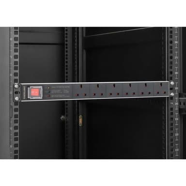 Intellinet 19" 1U PDU 6-way UK, With switch and Surge Protection, Rackmount, Power Distribution Unit, UK 3-pin outlets, 3m power cord, output view 8