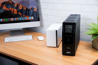 APC Back-UPS Pro, 1200VA/720W, Tower, 230V, 8x IEC C13 outlets, Sine Wave, AVR, USB Type A + C ports, LCD, User Replaceable Battery view 8