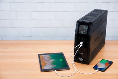 APC Back-UPS Pro, 1200VA/720W, Tower, 230V, 8x IEC C13 outlets, Sine Wave, AVR, USB Type A + C ports, LCD, User Replaceable Battery view 10
