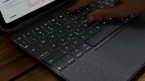 Logitech Combo Touch (QWERTY) — 920-011441