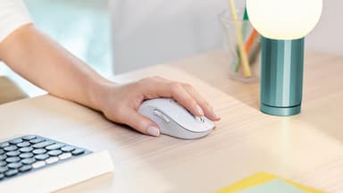 Logitech Signature M650 L Wireless Mouse view 8