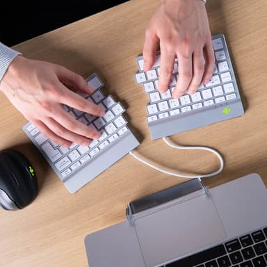 R-Go Tools Ergonomic keyboard R-Go Split Break with break software, ergonomic split keyboard, QWERTY (UK), Bluetooth, white view 8