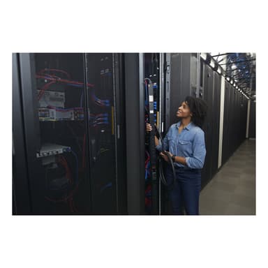 APC Rack PDU, 9000 switched, 0U, 30A, 200V and 208V, 21 C13 and C15, 3 C19 and C21 sockets view 8