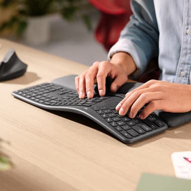 Logitech ERGO K860 view 2
