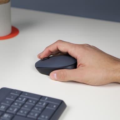 Logitech M170 Wireless Mouse — 910-004642 view 3