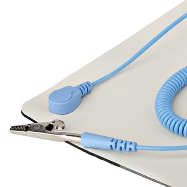 StarTech.com Anti Static Mat, ESD Mat for Electronics Repair, Anti Static Table/Desk Mat w/Detachable Grounding Wire, ANSI/ESD S 4.1, Flexible Thermoplastic Work Pad/Mat, 11x18in (30x46cm) - TAA view 5