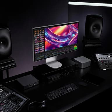 LG 32U990A-S computer monitor 81.3 cm (32") 6144 x 3456 pixels 6K Ultra HD LCD Grey view 7