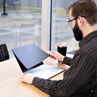 StarTech.com 13.5-inch 3:2 Flip-Over Privacy Screen with Touch, Anti-Glare Privacy Filter, Laptop Monitor Screen Protector with 51% Blue Light Reduction view 9