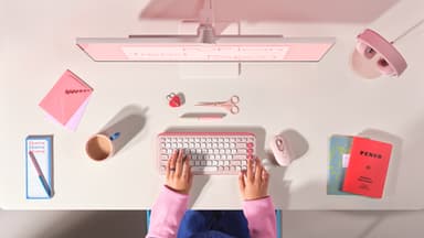 Logitech POP Icon Keys keyboard Universal Bluetooth QWERTY UK English Rose view 8