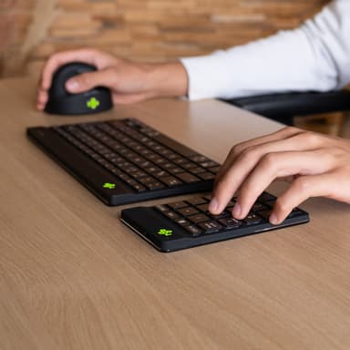 R-Go Tools Numeric keypad R-Go Numpad Break, ergonomic numeric keypad with break software, bluetooth, black view 3