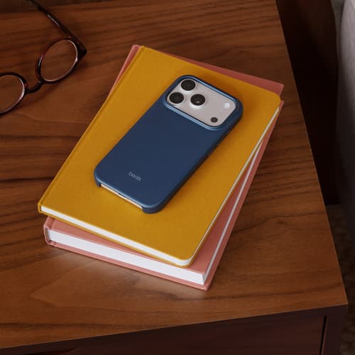 Apple Beats iPhone 17 Pro Case with MagSafe and Camera Control – Bedrock Blue