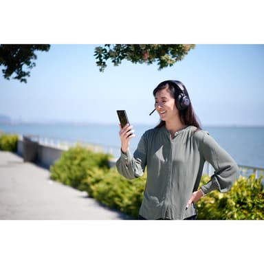 Kensington H3000 Bluetooth Over-Ear Headset view 2