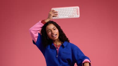 Logitech POP Icon Keys keyboard Universal Bluetooth QWERTY UK English Rose view 10