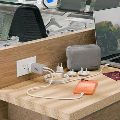 ALOGIC WCM3X67G mobile device charger Smartphone, Tablet Grey, White AC Indoor