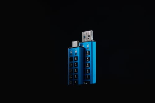Kingston Technology IronKey 256GB Keypad 200, FIPS 140-3 Lvl 3 AES-256 Encrypted
